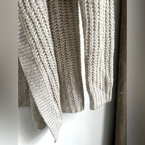 Light Gray Knitted Cardigan With Hood